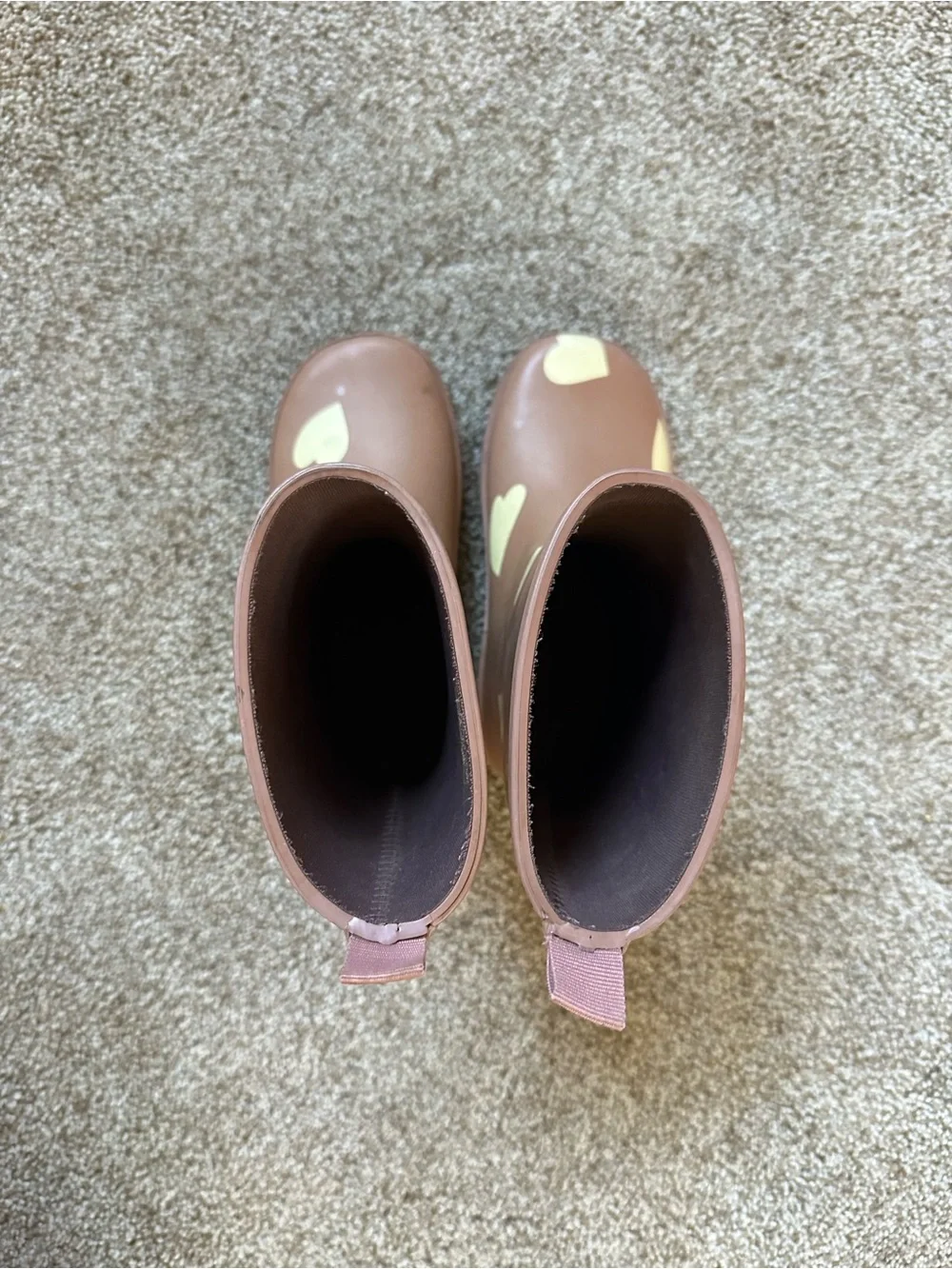 Zara Brown Kids Rain Boots with Cream Heart Print